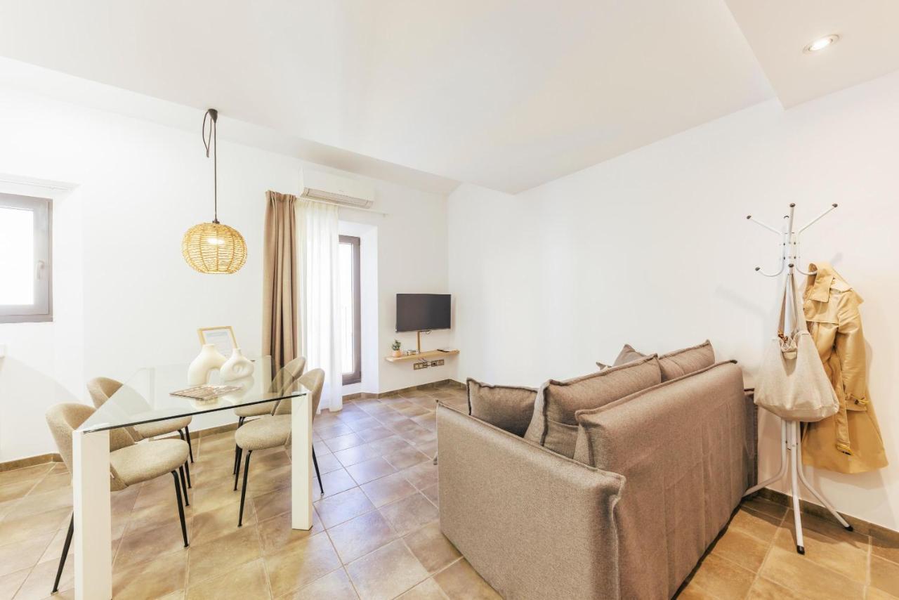 Bravissimo Mercadal Duplex, With 2 Bedrooms Girona Eksteriør bilde